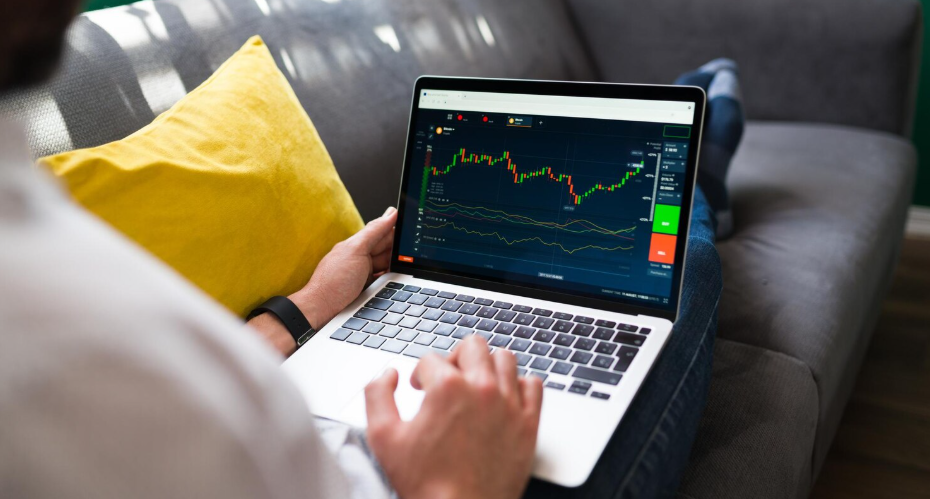 Why Investors Suddenly Can’t Stop Talking About AVGO Stock