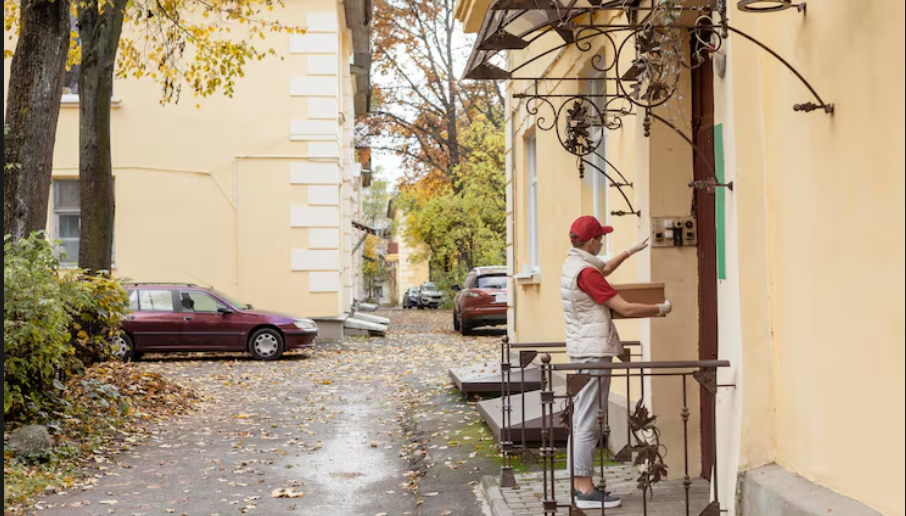 Inside the Athens Neighborhood Where Half the Shops Have Closed in Five Years — and Nobody Knows Why Growth Hasn’t Reached It Inside the Athens Neighborhood